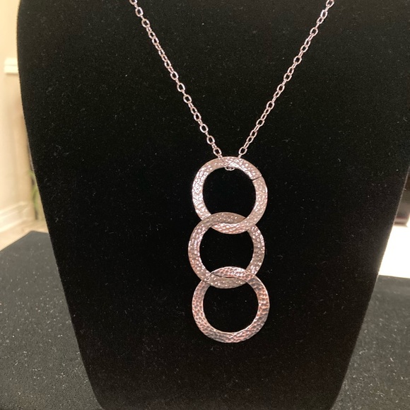 TOCARA. SANDRA DEE. Hammered stainless steel Multi positional necklace 38” + 2” - Picture 2 of 3